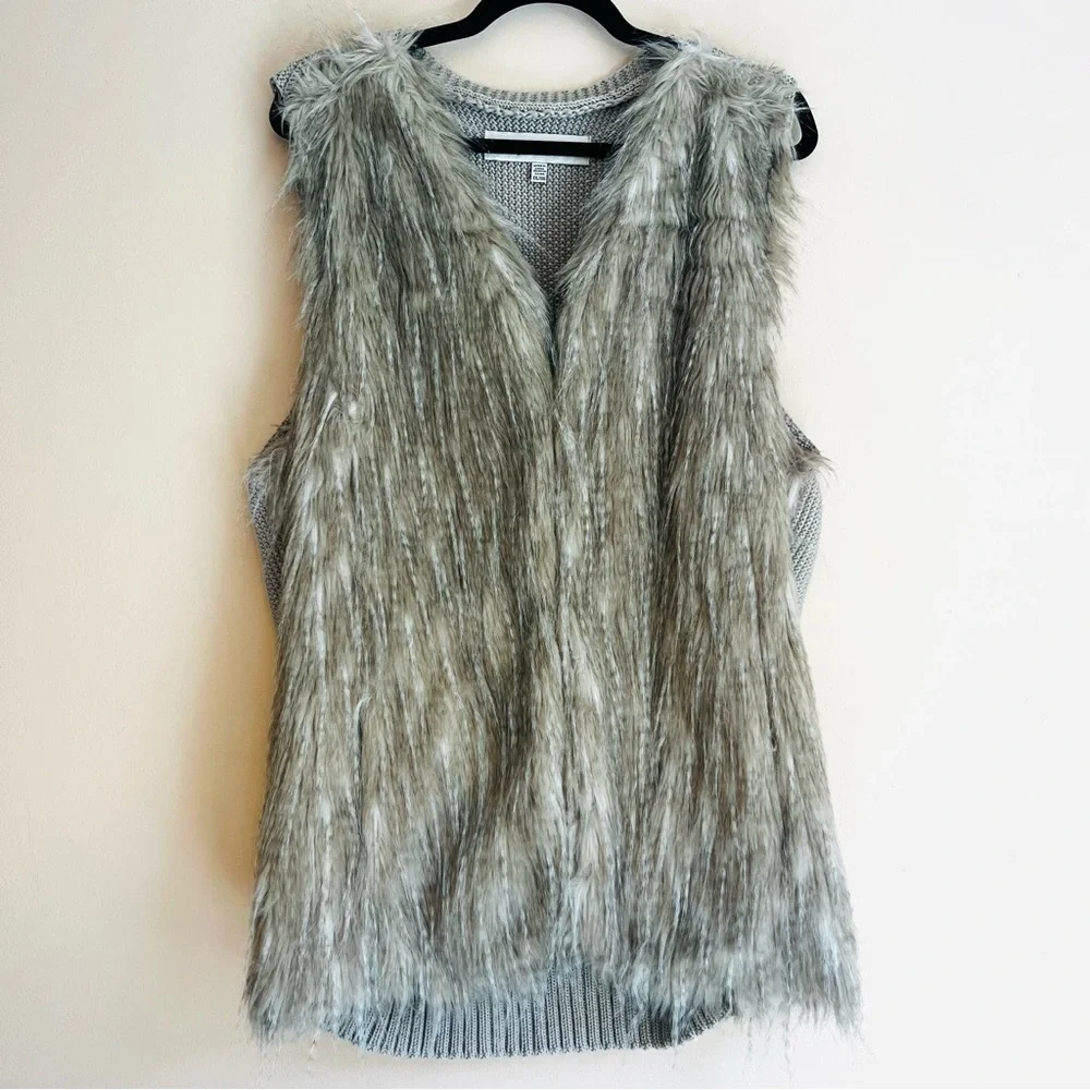 Sebby Collection Faux Fur Vest Women's XXL Tan Crochet Knit Cozy - Picture 5 of 10